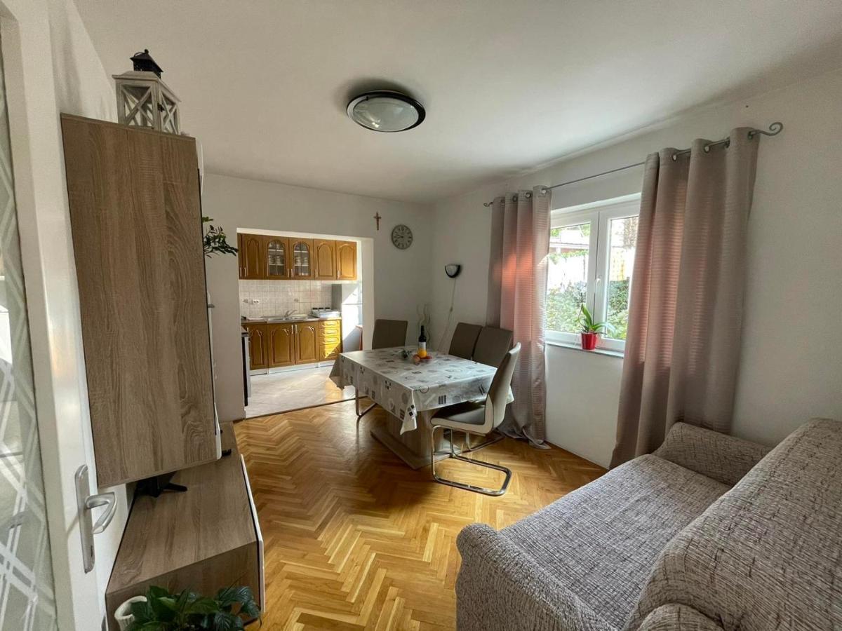 Apartman Renata ツリクヴェニツァ エクステリア 写真